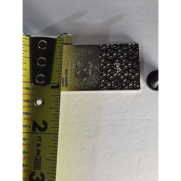 Minnie Mouse Metal Enamel Pin! NEW ON CARD! Loungefly Disney 100 Anniversary - Picture 8 of 11